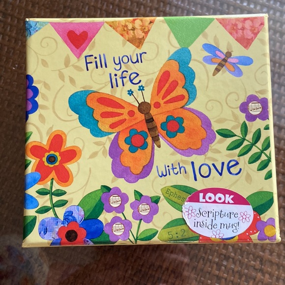 Fill your life with Love Butterfly orange & blue  Mug - Picture 6 of 9